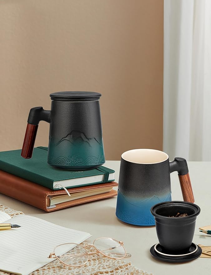 suyika Tea Cup with Infuser and Lid, 15.2 Ounce Wood Handle Ceramic Loose Leaf Mug Gradient Black&Blue 450ml