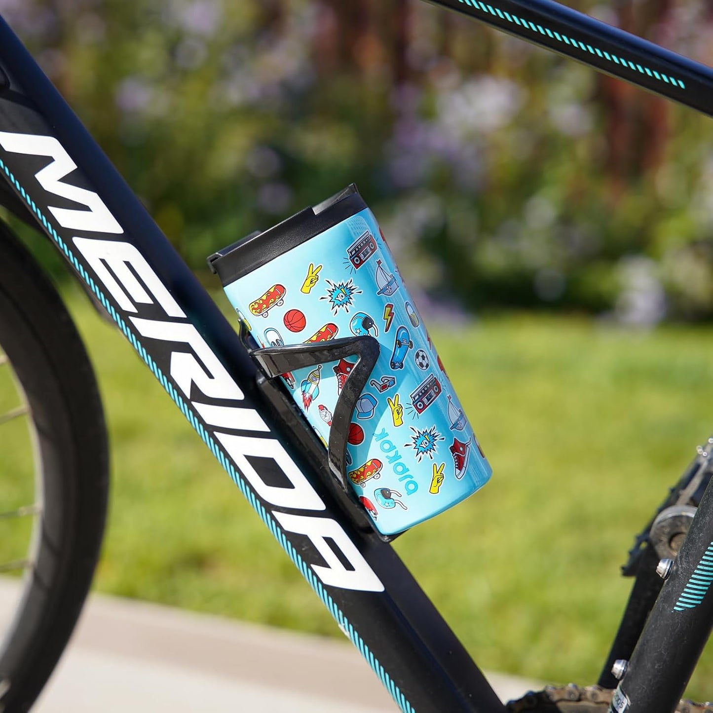 BJPKPK 18oz Insulated Tumbler With lid And Straw Stainless Steel Tumblers Travel Coffee Mug Reusable Thermal Cup,Playground