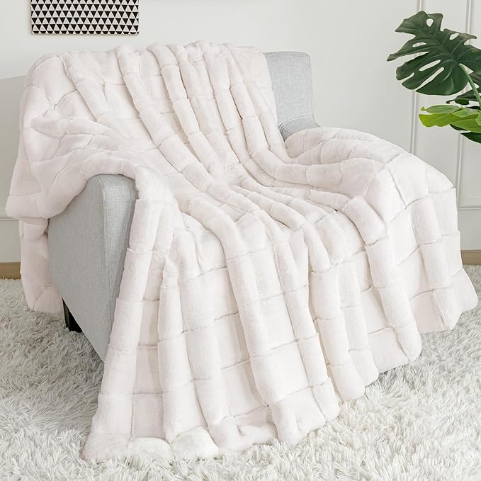 Touchat Faux Fur Blanket Twin Size, Luxury 1000GSM Ultra Thick Warm Rabbit Blanket for Couch Bed Sofa, 3D Checkered Pattern Soft Winter Heavy Minky Blankets for Women Christmas Birthday Gift, White - Bloomnest