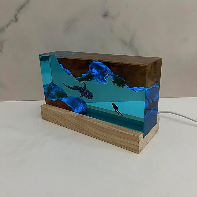 Whale Shark Diver Ambient Night Lamp, Simulated Ocean Landscape, Resin Handmade Artistic Home Decoration, Deep Sea Small Table Lamp for Holidays - Bloomnest