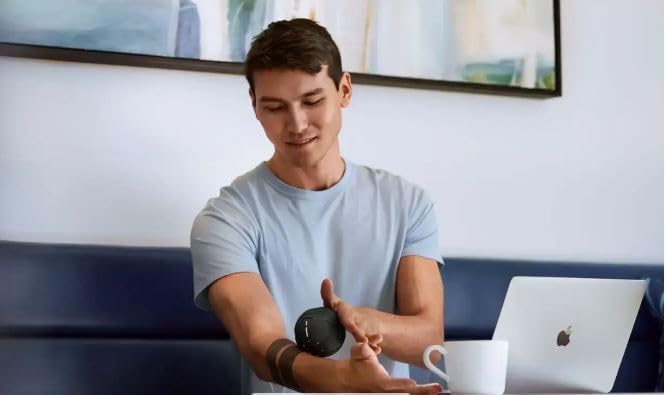 Hyperice Hypersphere Go - Vibrating Massage Ball for Muscle Recovery, Myofascial Release and Soreness Relief - Portable Fitness Massager, Perfect for use at The Gym, or at Home - FSA and HSA - Bloomnest