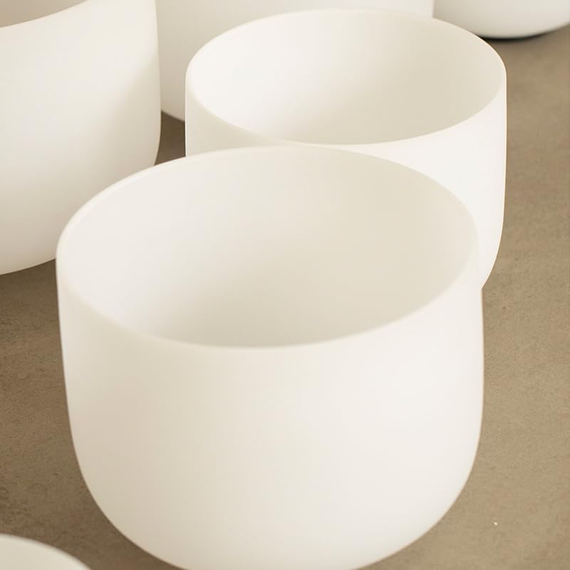 Hye-eun Set of 2 Crystal Singing Bowls 432HZ Chakra Tuned Bowl 8"F 10"C with Carrying Case Sound Healing Bath Keep Balance Therapy Meditation Yoga