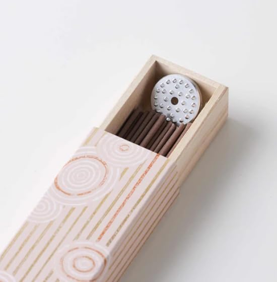 Hasegawa Hyakurakuko Premium Japanese Sandalwood Incense - Long Type, 40 Sticks with Aluminum Holder, 20-30 Min Burn Time, Made in Japan 線香 百楽香 (Frankincense) %E3%81%AF%E3%81%9B%E3%81%8C%E3%82%8F%EF%BC%88Hasegawa%EF%BC%89