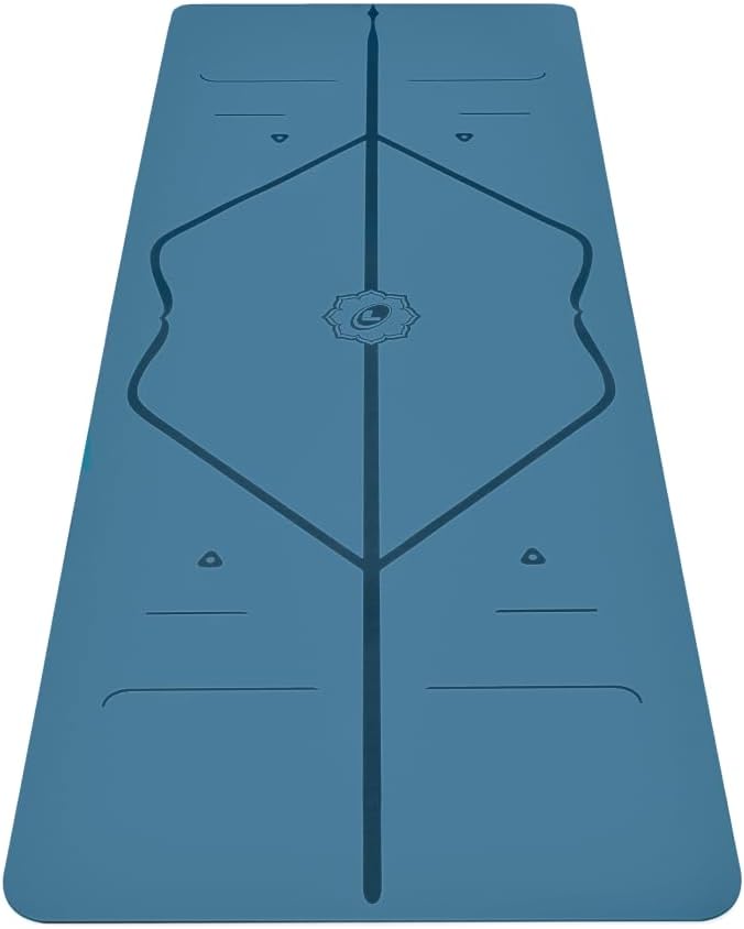 Liforme Travel Yoga mat – Patented Alignment System, Warrior-Like Grip, Non-Slip, Eco-Friendly, Ultra-Lightweight and Sweat Resistant, Made with Natural Rubber