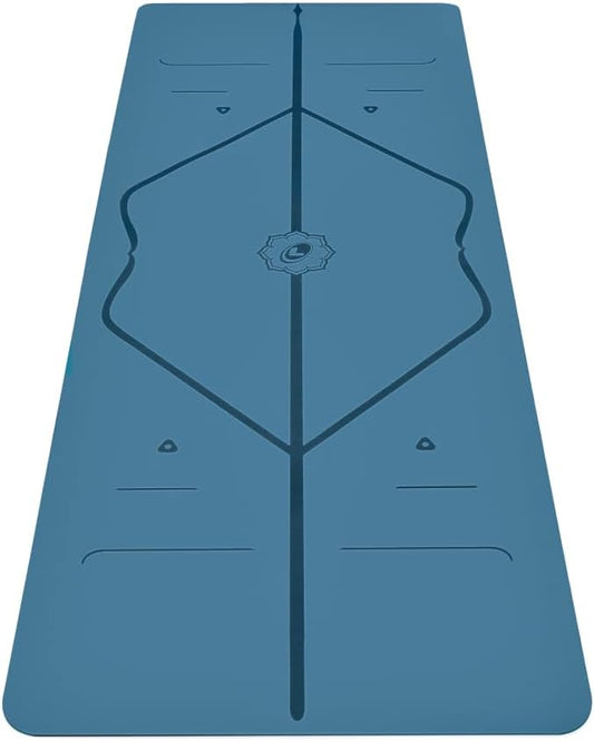 Liforme Travel Yoga mat – Patented Alignment System, Warrior-Like Grip, Non-Slip, Eco-Friendly, Ultra-Lightweight and Sweat Resistant, Made with Natural Rubber