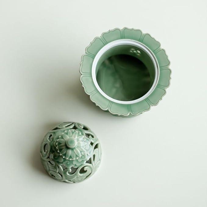 Hermit Life Three-Legged Incense Burner (Celadon), Porcelain Incense Holder with Lotus-Shaped Lid, Green - Bloomnest