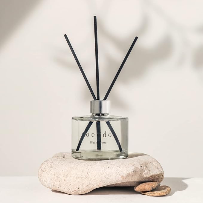 COCODOR Signature Reed Diffuser Set/Freesia&Pear / 6.7oz /1 Pack/Home Fragrance Diffuser, Oil Scent Diffuser for Bathroom Shelf Decor - Bloomnest