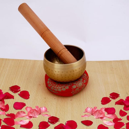 Indian Consigners Tibetan Singing Bowl Set – 3-Inch Hand-Hammered Brass Sound Bowl with Mallet & Silk Cushion – for Meditation, Yoga, Chakra Healing & Mindfulness VisitIndianConsigners