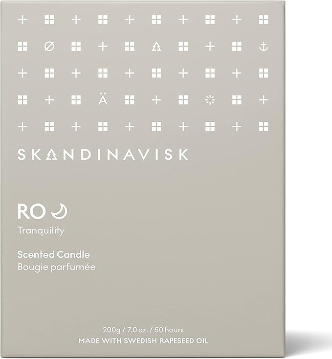 Skandinavisk RO 'Tranquility' Scented Candle. Fragrance Notes: Cut Grasses and Fallen Leaves, Cucumber and Wild Violets. 7.0 oz. - Bloomnest
