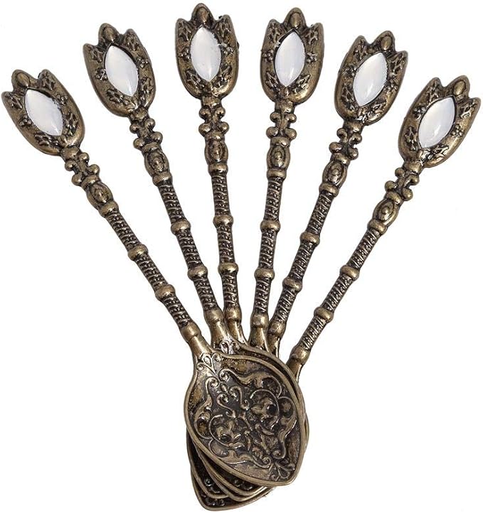 Alisveristime Handmade Turkish Tea Glass Set - Traditional Turkish Motifs, Set of 6 with Lids and Bonus Tea Spoons (Autentic Green)