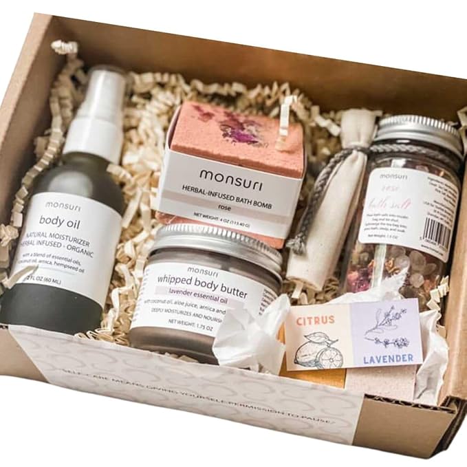 Self Care Gift Basket for Mom: New Mommy Care Package Pampering Gift Set with Bath Accessories and Natural Skincare Products. Our Spa Day Kit for Women is the ideal Birthday Gift Basket for her. - Bloomnest
