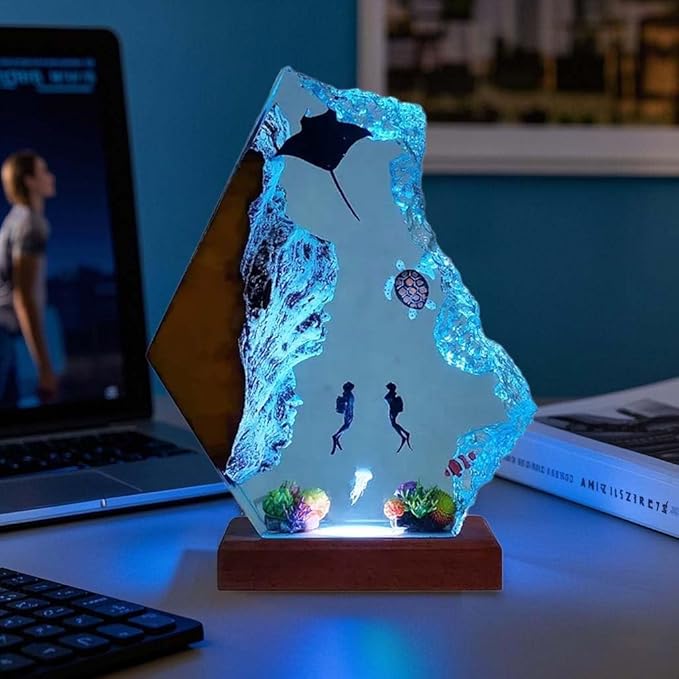 Handmade 3D Ocean Resin Lamp - USB Powered Resin Ocean Night Light with Wooden Base, Variable Lights, Scuba Diver Gifts, Diving Enthusiast Collectibles, Unique Thanksgiving Day and Christmas Gifts - Bloomnest