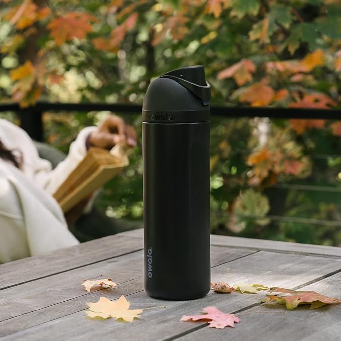 Owala FreeSip Insulated Stainless Steel Water Bottle with Straw, BPA-Free Sports Water Bottle, Great for Travel, 40 Oz, Very, Very Dark Owala