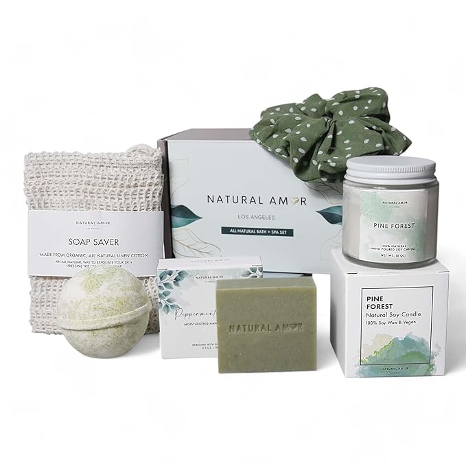 Natural Amor Green Spa Gift Set for Women, Peppermint Forest Bath Gift for her,5pc Bath & Body Gift Including Soap Bar, Candle, Bath Bomb - Bloomnest