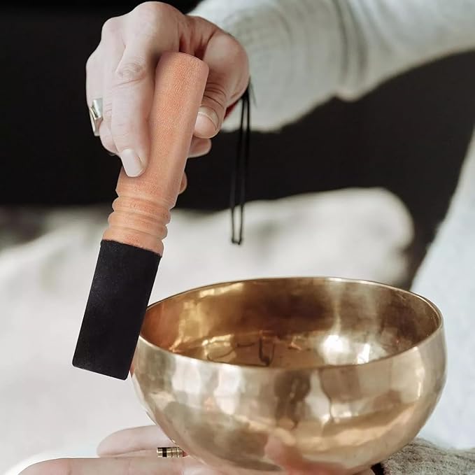 1 Pc Tibetan Singing Bowl Mallet Suede Striker, Handmade Leather Wrapped Meditation Mallet Sound Bowl Stick, Buddha Musical Instruments for Buddhist Meditation Yoga Chime, Black & Brown - Bloomnest