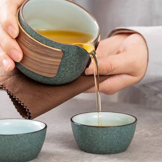 Mini Travel Ceramic Tea Pot Set Chinese Kung Fu Teapot, 1 Pot 2 Cups Porcelain Teacup with Tea Infuser Portable Bag for Outdoor Picnic Hotel