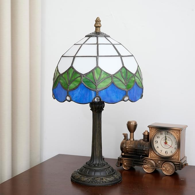 Small Tiffany Lamp Stained Glass Table Lamp Elegant Lovely Retro Style Green Lotus Leaf Bedside Nightlight Nightstand Bedroom Home Decoration Antique Living Room Office Interesting Lamp - Bloomnest