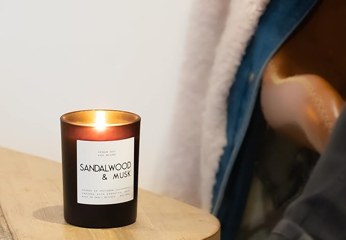 Leoben Co | Masculine Aromas | Small Batch | Soy Wax | 40 Hours | Scented Mens Candles with Natural Essential Oils | Vegan (Sandalwood & Musk) - Bloomnest