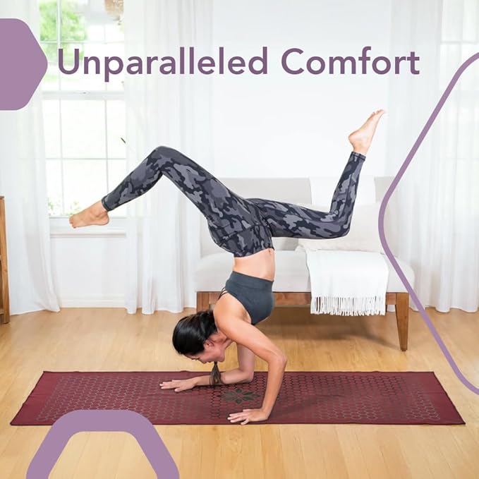 Clever Yoga Hot Yoga Mat Towel – Non-Slip Grip for Hot Yoga, Sweat Absorbent, Honeycomb Silicone Grip, Stays Flat – Ideal for Pilates, Travel, Washable & Lightweight - Burgundy