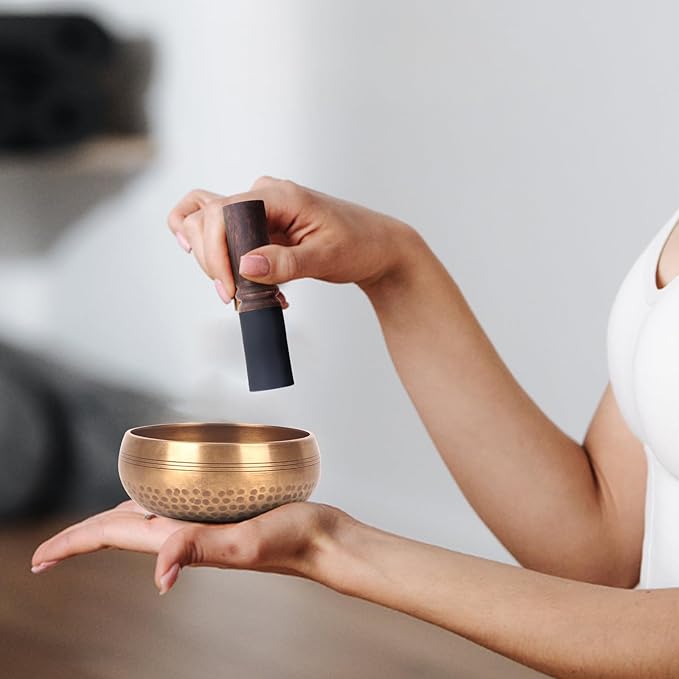 Kmise Tibetan Singing Bowls Set- Handmade in Nepal Meditation Sound Bowls for Yoga, Meditation, Mindfulness, Healing and Chakra Balancing, Stress Relief (5', Buddha) - Bloomnest