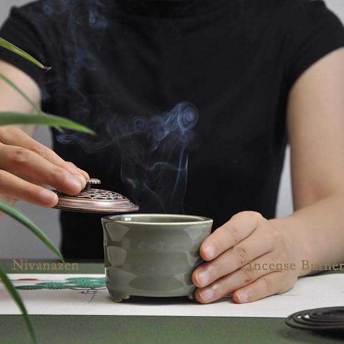 Ceramic Incense Holder with Beauty Lid,Coil Incense Burner for Cone and Powder Incense,Mediation Gift,Home Decor（Light Green） - Bloomnest