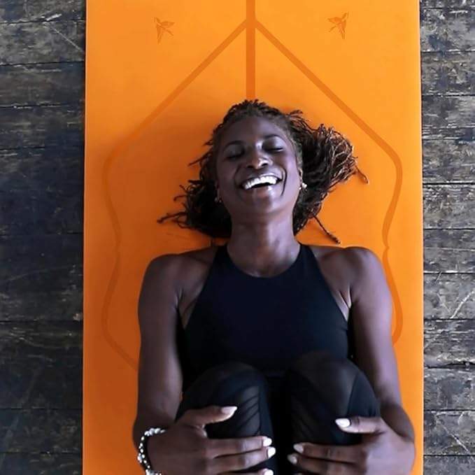 Liforme Travel Yoga mat – Patented Alignment System, Warrior-Like Grip, Non-Slip, Eco-Friendly, Ultra-Lightweight and Sweat Resistant, Made with Natural Rubber