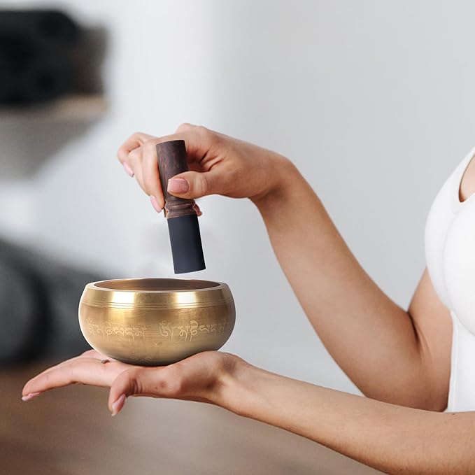 Kmise Tibetan Singing Bowls Set- Handmade in Nepal Meditation Sound Bowls for Yoga, Meditation, Mindfulness, Healing and Chakra Balancing, Stress Relief (5', Gold Flower) - Bloomnest
