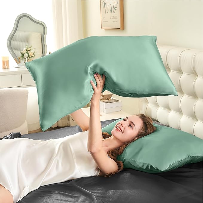 INFIIXSO Mulberry Silk Pillowcase for Hair and Skin, Silk Pillow Cases Queen Size with Hidden Zipper 20x30 Inches, Super Smooth and Soft Cooling Pillow Cases for Hot Sleepers(Mint Green, 1 Pack) - Bloomnest