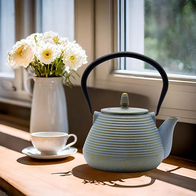 Teapot with Stainless Steel Infuser for Loose Tea, Cast Iron Tea Kettle for Stovetop Safe, Cast Iron Teapot Coated with Enameled Interior(33.8oz/1000ml)