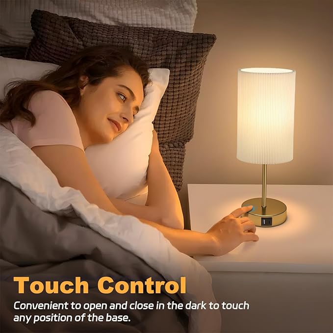 AKASUKI Table Lamp for Bedroom, 3 Way Dimmable Touch Lamp with Dual Charging Station, Small Bedside Lamps for Night Stands, Living Room, Office(LED Bulb Included) - Bloomnest