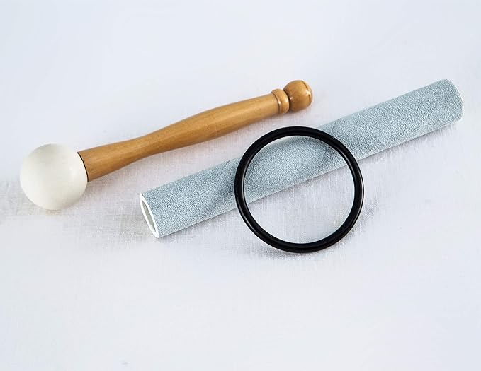 Leize Quartz Crystal Singing Bowl D Note Sacral Chakra Navel Chakra White 8" with Heavy Duty Carrying Case Suede Striker