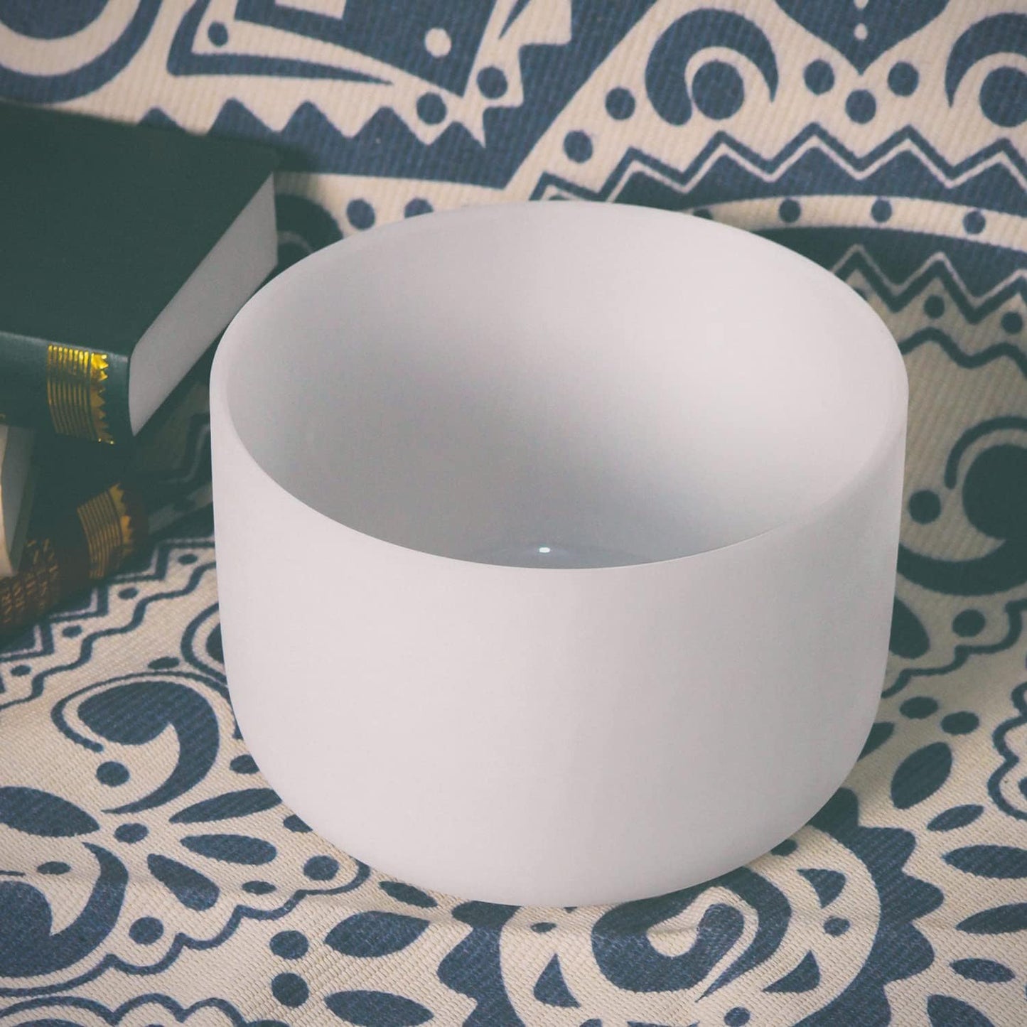 Hye-eun 14 Inch Large Crystal Singing Bowl, F Note 432hz Heart Chakra Bowl with Carrying Case for Yoga Meditation Sound Healing Energy Yoga, Spiritual