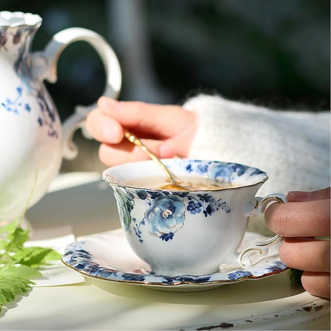 21-Piece Bone China Tea Set for Adults, Blue and White Porcelain Tea Set for 6, Vintage Floral Tea Cup Set With Teapot, Tea Party Sets for Women Gift，Gift Box - Bloomnest