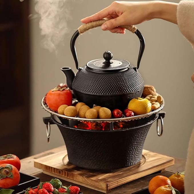 HwaGui Japanese Tetsubin Cast Iron Teapot, Iron Tea Pot with Infuser for Loose Tea, Cast Iron Tea Kettle Stovetop Safe, Teapot Coated with Enameled Interior, 600ml/20oz