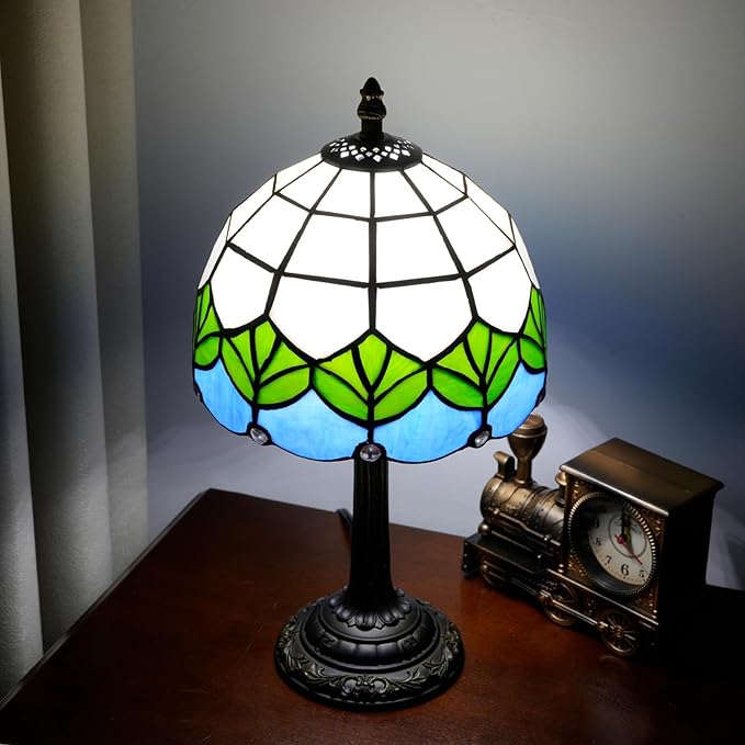 Small Tiffany Lamp Stained Glass Table Lamp Elegant Lovely Retro Style Green Lotus Leaf Bedside Nightlight Nightstand Bedroom Home Decoration Antique Living Room Office Interesting Lamp - Bloomnest