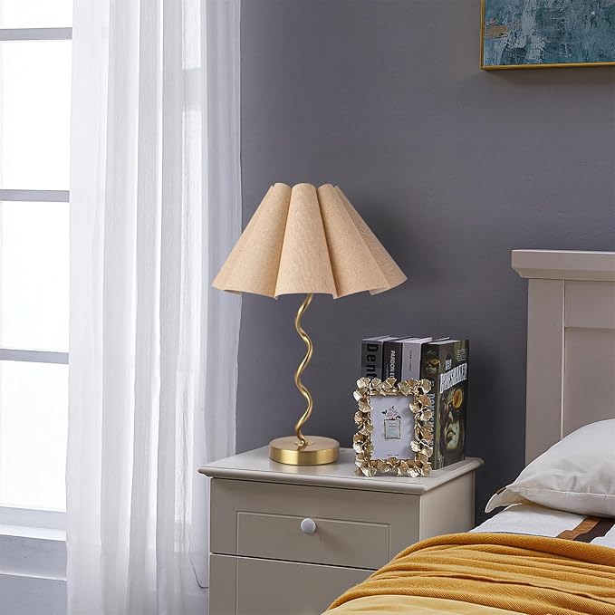Gold Modern Table Lamp, Scalloped Pleated Desk Lamps Wavy Lamp for Bedside, Bow Table Lamps for Kitchen Counter, Nightstand Decor, Bedside, Bedroom, Living Room - Bloomnest