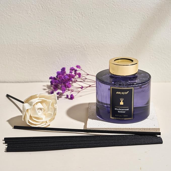 Airkeep Flower Reed Diffusers Set, 5.07 oz Blackcurrant Vetiver Scented Oil Diffuser with 8 Reed Sticks, Home Fragrance Diffuser Gift Set for Bathroom & Office Decor 150ml - Bloomnest