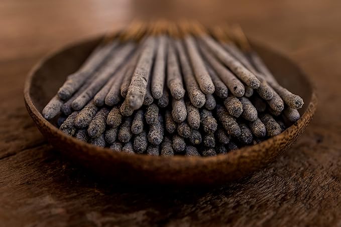 Authentic 100% White Copal Incense Sticks - Thick, Natural Mayan Resin for Spiritual Practices, Meditation, Yoga, Cleansing, Relaxation - Smooth Burning, Long Lasting, Handmade in Mexico - 120 Sticks