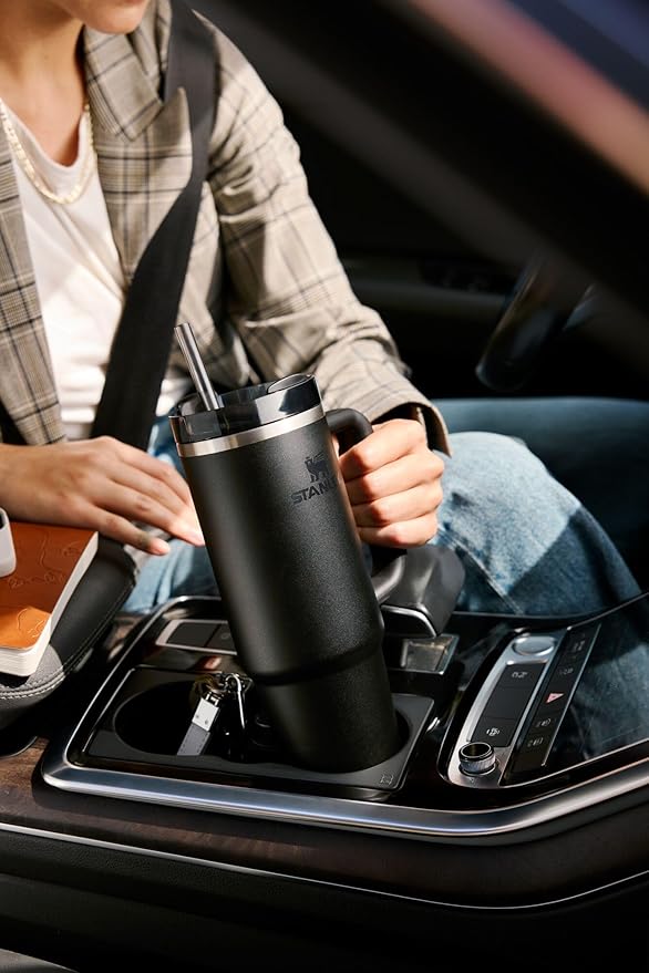 STANLEY Quencher H2.0 Tumbler with Handle and Straw 20 oz | Flowstate 3-Position Lid | Cup Holder Compatible for Travel | Insulated Stainless Steel Cup | BPA-Free | Coastal Teal Stanley
