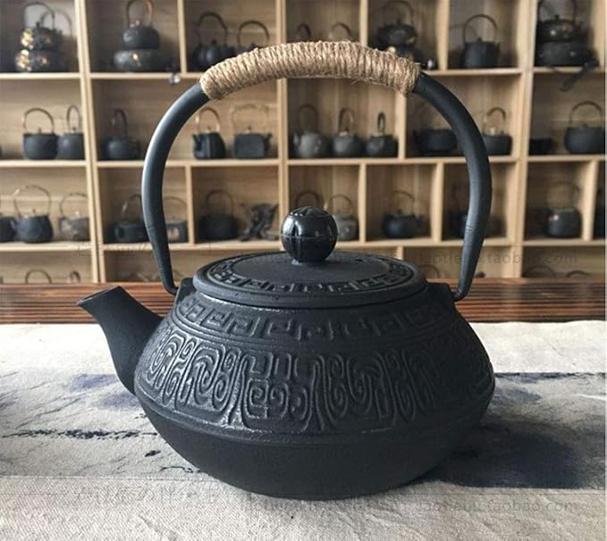 Japanese Tetsubin Cast Iron Kettle, Cast Iron Teapot with Stainless Steel Infuser for Loose Leaf Tea, Ancient pattern 600ml/20oz