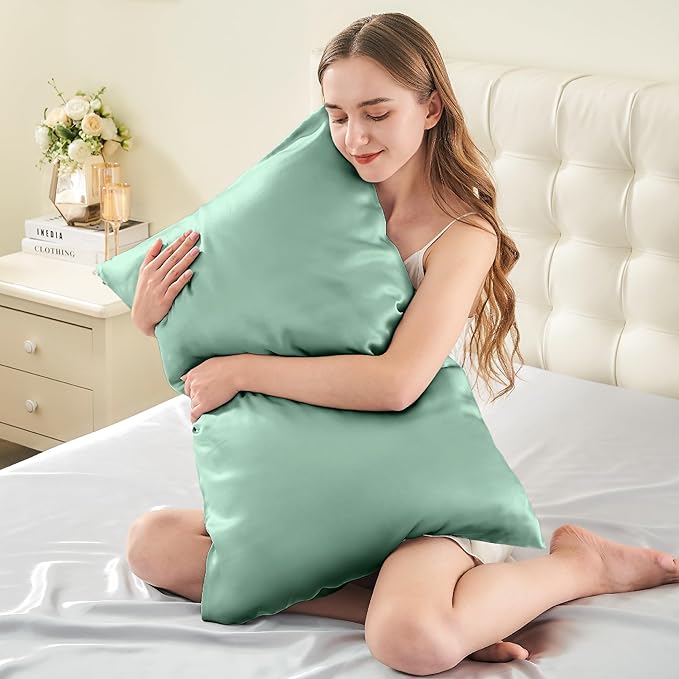 INFIIXSO Mulberry Silk Pillowcase for Hair and Skin, Silk Pillow Cases Standard Size with Hidden Zipper 20x26 Inches, Super Smooth and Soft Cooling Pillow Cases for Hot Sleepers(Mint Green, 1 Pack) - Bloomnest