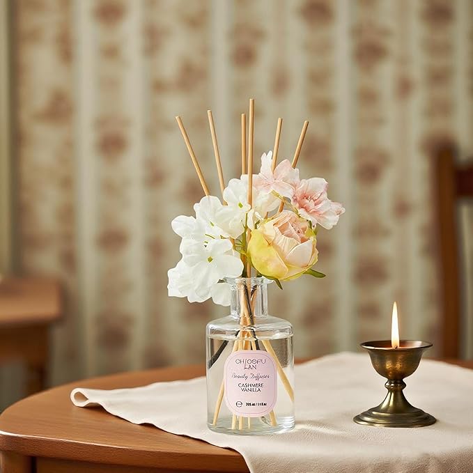 Chloefu Lan Cashmere Vanilla Reéd Diffuser Set with Flowers Reéd Diffuser Sticks, 6.7oz Scent Fragrance Essential Oil Diffuser for Bedroom Bathroom Home Décor Shelf Decor - Bloomnest