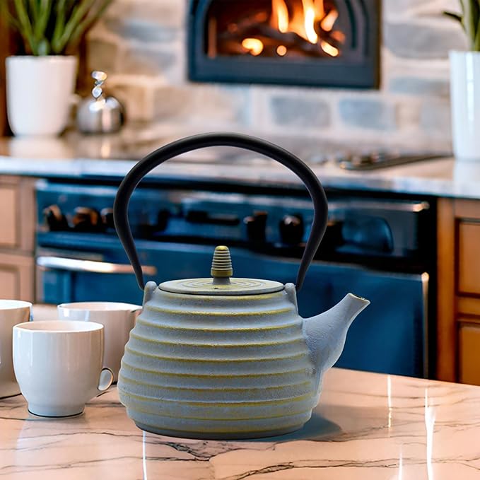Japanese Teapot with Stainless Steel Infuser for tea, Cast Iron Tea Kettle for Stovetop Safe, Cast Iron Teapot Coated with Enameled Interior(33.8oz/1000ml)