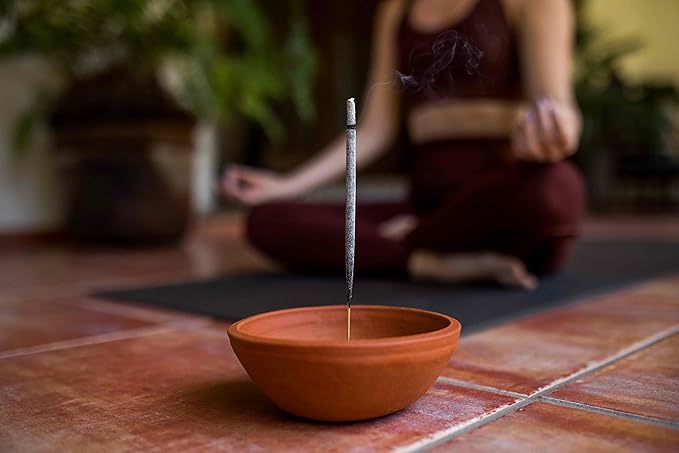 Authentic 100% White Copal Incense Sticks - Thick, Natural Mayan Resin for Spiritual Practices, Meditation, Yoga, Cleansing, Relaxation - Smooth Burning, Long Lasting, Handmade in Mexico - 20 Sticks