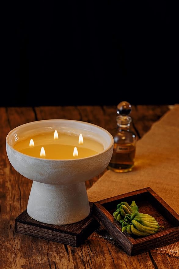 BLUEME Nostalgia - Bergamot & Musk, Luxury Candle w/Essential Oils, 5 Wick, Hand-Poured Soy, Cotton Wick, Ceramic - Bloomnest