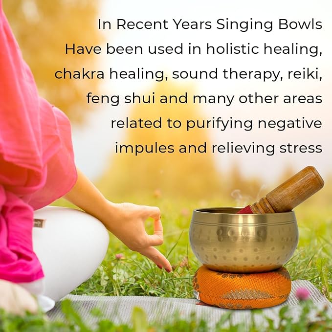 Nature's Own Tibetan Singing Bowl Set Easy to Play Meditation Sound Bowl Handcrafted in Nepal for Yoga, Mindfulness, Chakra Healing, Stress Relief Spiritual Gifts for Women & Men (5.5 Inch, Hammered) - Bloomnest
