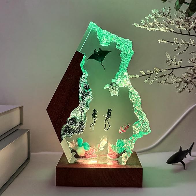 Handmade 3D Ocean Resin Lamp - USB Powered Resin Ocean Night Light with Wooden Base, Variable Lights, Scuba Diver Gifts, Diving Enthusiast Collectibles, Unique Thanksgiving Day and Christmas Gifts - Bloomnest