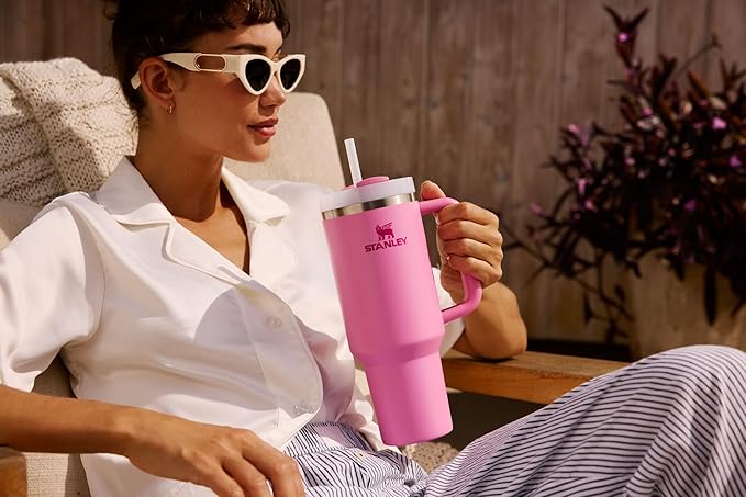 STANLEY Quencher H2.0 Tumbler with Handle and Straw 20 oz | Flowstate 3-Position Lid | Cup Holder Compatible for Travel | Insulated Stainless Steel Cup | BPA-Free | Coastal Teal Stanley