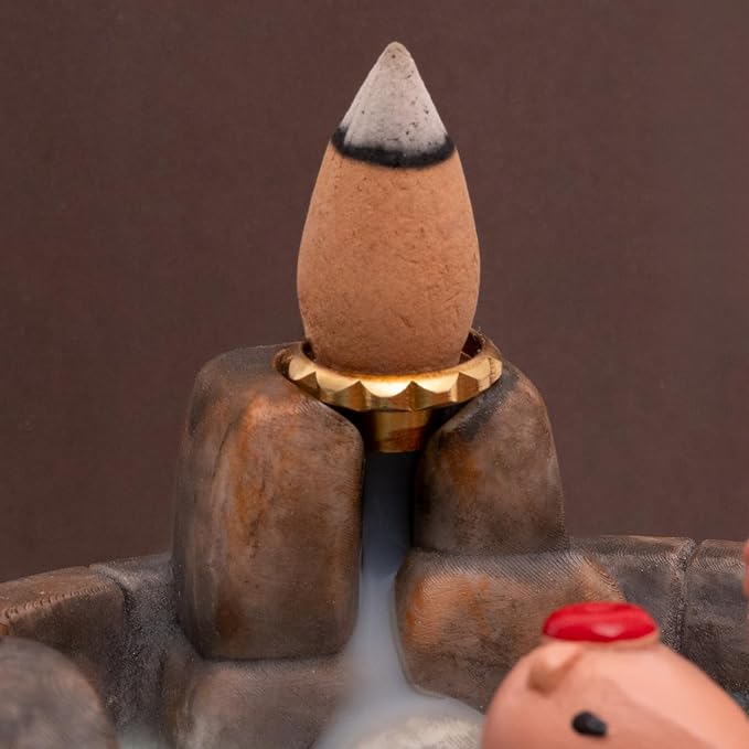 Capybara Backflow Incense Holder - Cute Unique Design Backflow Burner with Waterfall Effect for Relaxation and Aromatherapy, Ideal for Living Room, Yoga Studio, and Creative Spaces - Bloomnest
