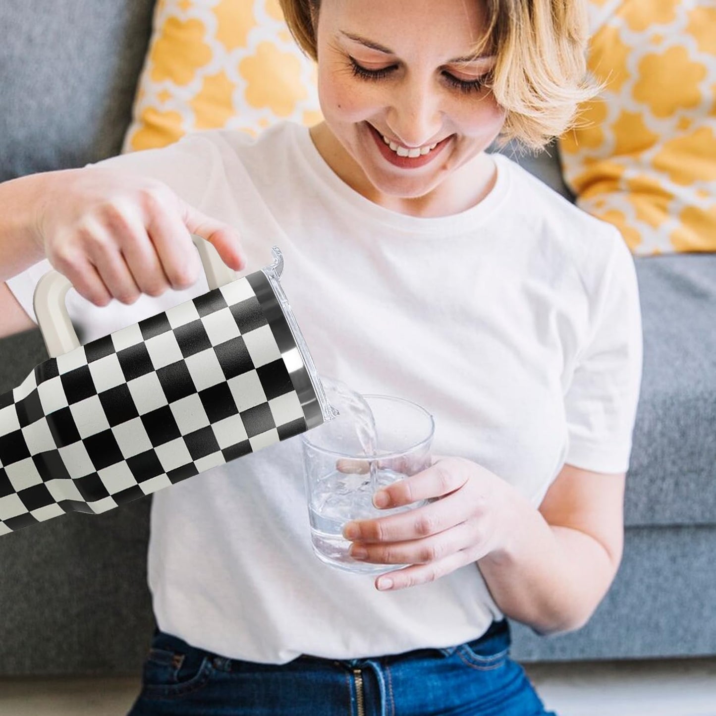 Ceovfoi Black and white Checkered Tumbler with Handle Lid and Straw,40 Oz Checkered Tumbler Water Bottle Travel Coffee Cup Mug,Checkered Gifts for Women Men